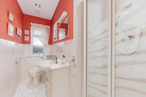 8 Broomwell Gardens Monikie-8.JPG