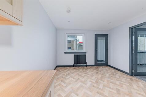 93 Market Street Brechin-3.JPG