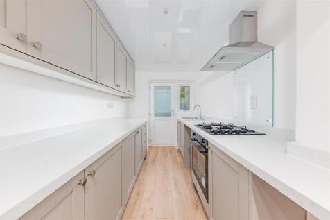 23A Finlow Terrace Dundee-8.JPG
