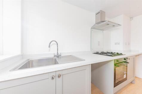 23A Finlow Terrace Dundee-9.JPG