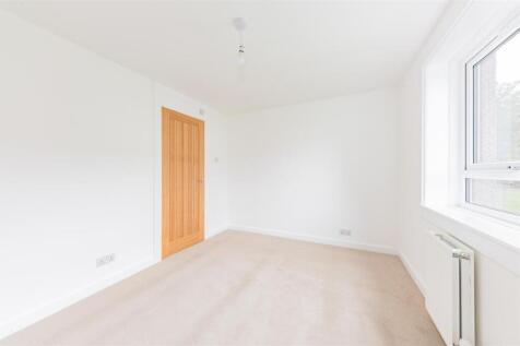 23A Finlow Terrace Dundee-13.JPG