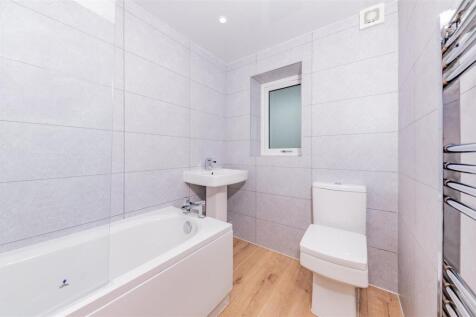23A Finlow Terrace Dundee-14.JPG