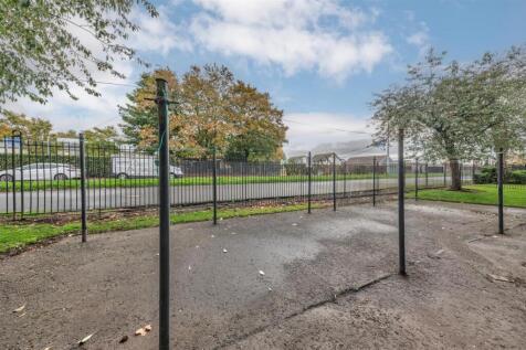 23A Finlow Terrace Dundee-15.JPG