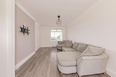 28 Emmock Place Dundee RENTAL-1.JPG