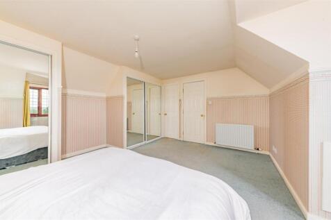 10 Stiven Crescent Kirriemuir-11.JPG