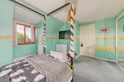 10 Stiven Crescent Kirriemuir-9.JPG