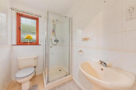 10 Stiven Crescent Kirriemuir-3.JPG