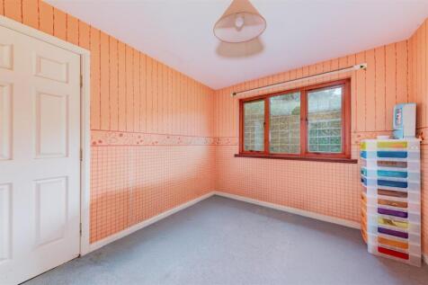 10 Stiven Crescent Kirriemuir-13.JPG