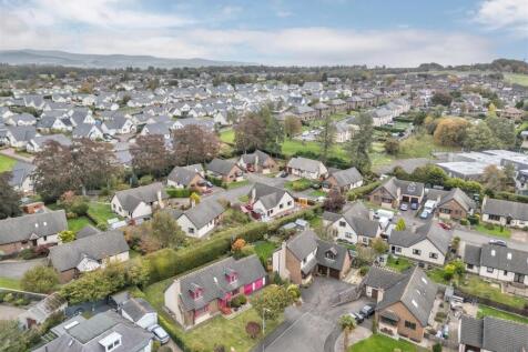 10 Stiven Crescent Kirriemuir-28.JPG