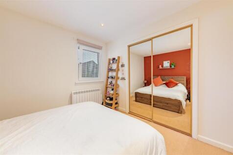 39 Service Road Forfar-3.JPG