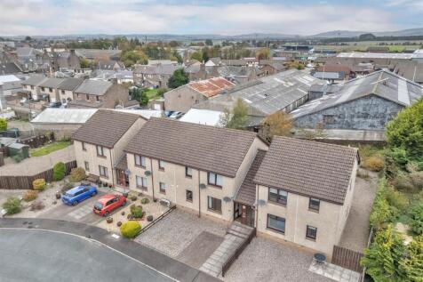 39 Service Road Forfar-11.JPG