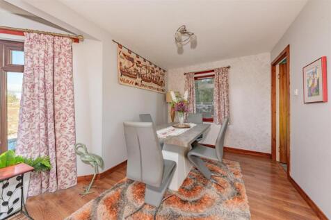 94D Glamis Road Kirriemuir-14.JPG