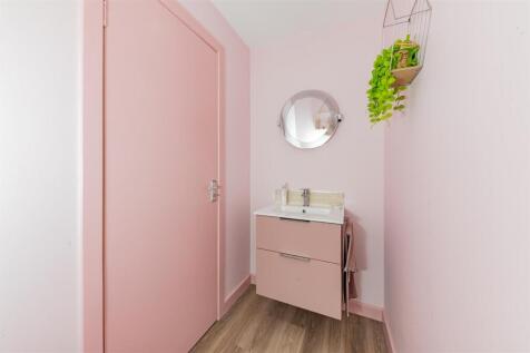 94D Glamis Road Kirriemuir-13.JPG