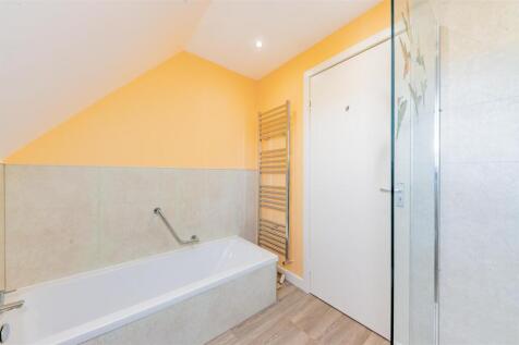94D Glamis Road Kirriemuir-6.JPG