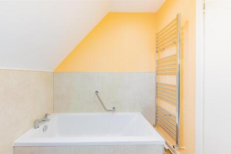 94D Glamis Road Kirriemuir-7.JPG