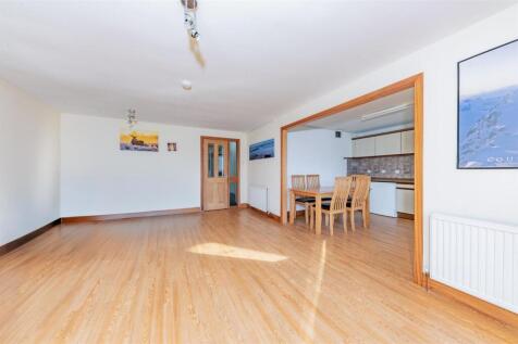 99D Shaftesbury Road Dundee edits-2.JPG