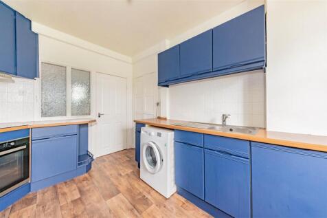 1R 6 Balerno Street Dundee-2.JPG