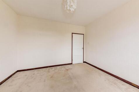 1R 6 Balerno Street Dundee-7.JPG