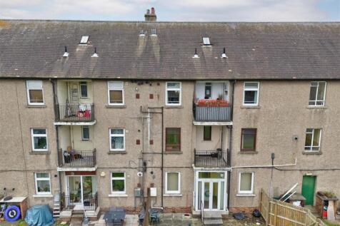 1R 6 Balerno Street Dundee-13.JPG