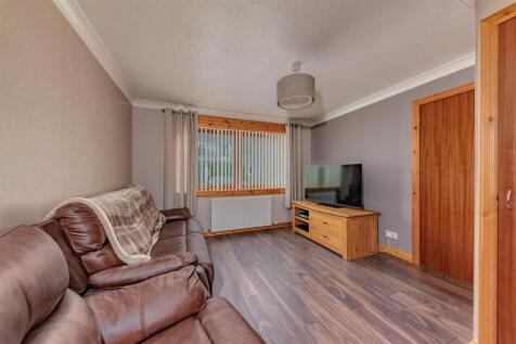 95 Pitreuchie Place Forfar-4.JPG