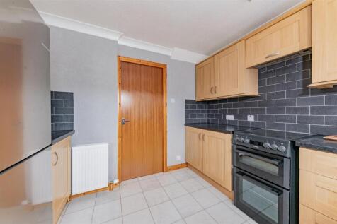 95 Pitreuchie Place Forfar-3.JPG