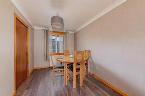 95 Pitreuchie Place Forfar-6.JPG