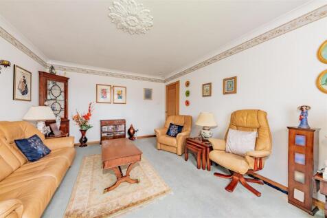 6 Ardestie Street Monifieth-5.JPG