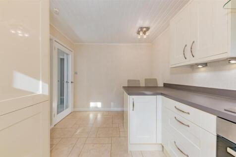 13 Ballinard Gardens BF-7.JPG