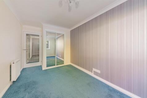 13 Ballinard Gardens BF-4.JPG