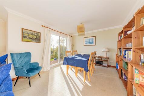 20 Ballumbie Gardens Dundee-22.JPG