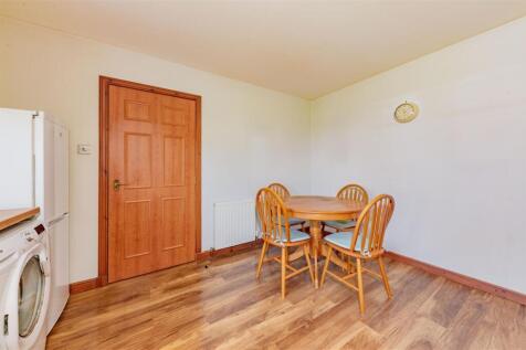 20 Ballumbie Gardens Dundee-8.JPG