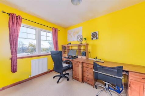 20 Ballumbie Gardens Dundee-16.JPG