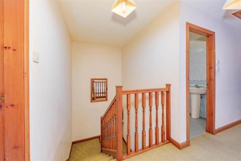 20 Ballumbie Gardens Dundee-18.JPG