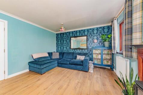 13 Harestane grove Dundee-8.JPG