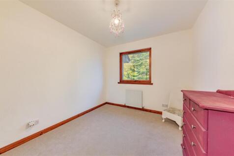 13 Harestane grove Dundee-9.JPG