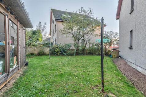 13 Harestane grove Dundee-16.JPG