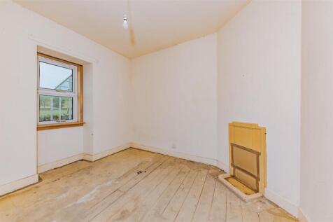 Smiddy Cottage East Glenogil-9.JPG