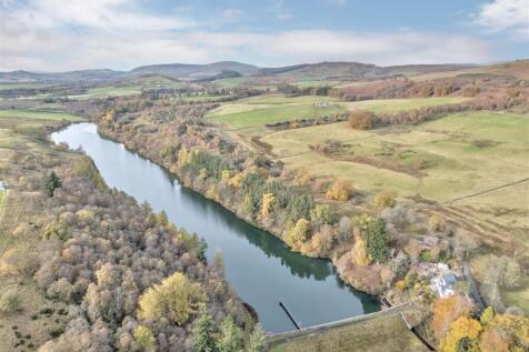 Smiddy Cottage East Glenogil-7.JPG