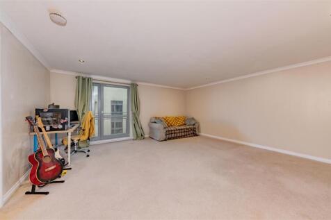 38 Thorter Row Dundee-12.JPG