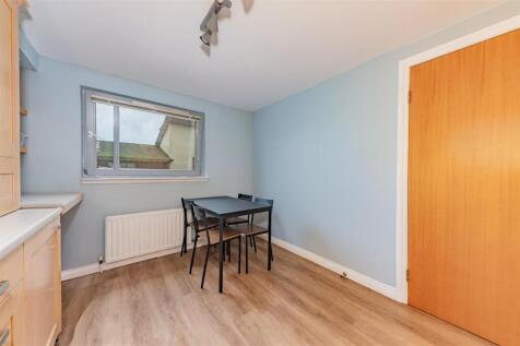 38 Thorter Row Dundee-11.JPG