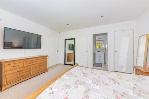 20 The Logan Liff-3.JPG