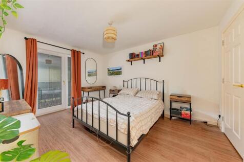 17 Lilybank Mews Dundee edits-2.JPG