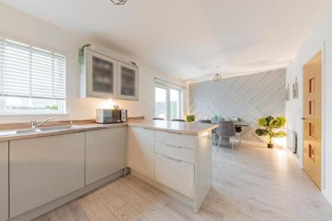 WhatsApp Image 2025-11-07 at 16.44.13 (1).jpeg