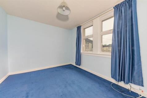 4 Wetherby Place Dundee-10.JPG