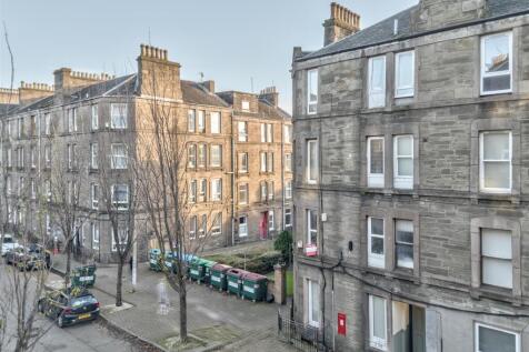 1R 27 Park Avenue Dundee-2.JPG