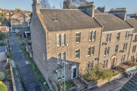 11D Bonnybank Road Dundee-1.JPG