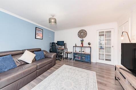 2A Patons Lane Dundee-4.JPG