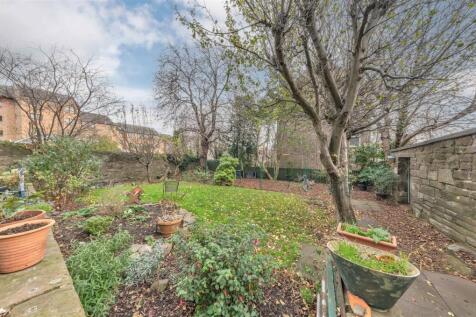 2A Patons Lane Dundee-14.JPG