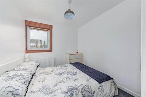 5 Malcolm Crescent Monifieth-11.JPG