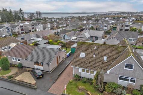 5 Malcolm Crescent Monifieth-2.JPG